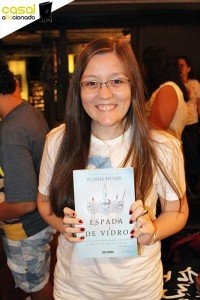 CasalAficcionado_A_Menina_Comprava_livros_038